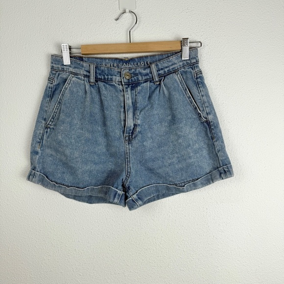 American Eagle Mom Short Pleated Denim Jean Shorts 4 - Picture 2 of 9